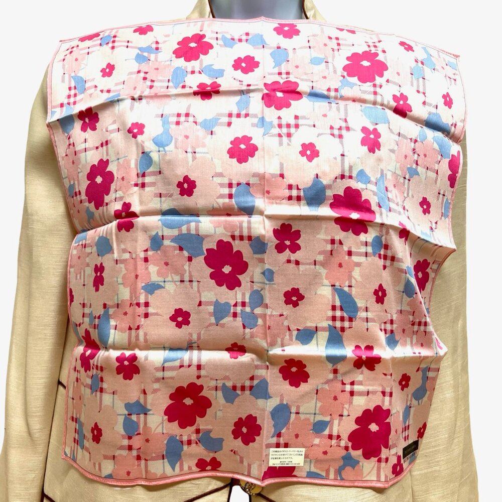 New Burberry Miniscarf/handkerchief 19. 5"cotton/silkpink blue floral check (32) - Picture 8 of 12